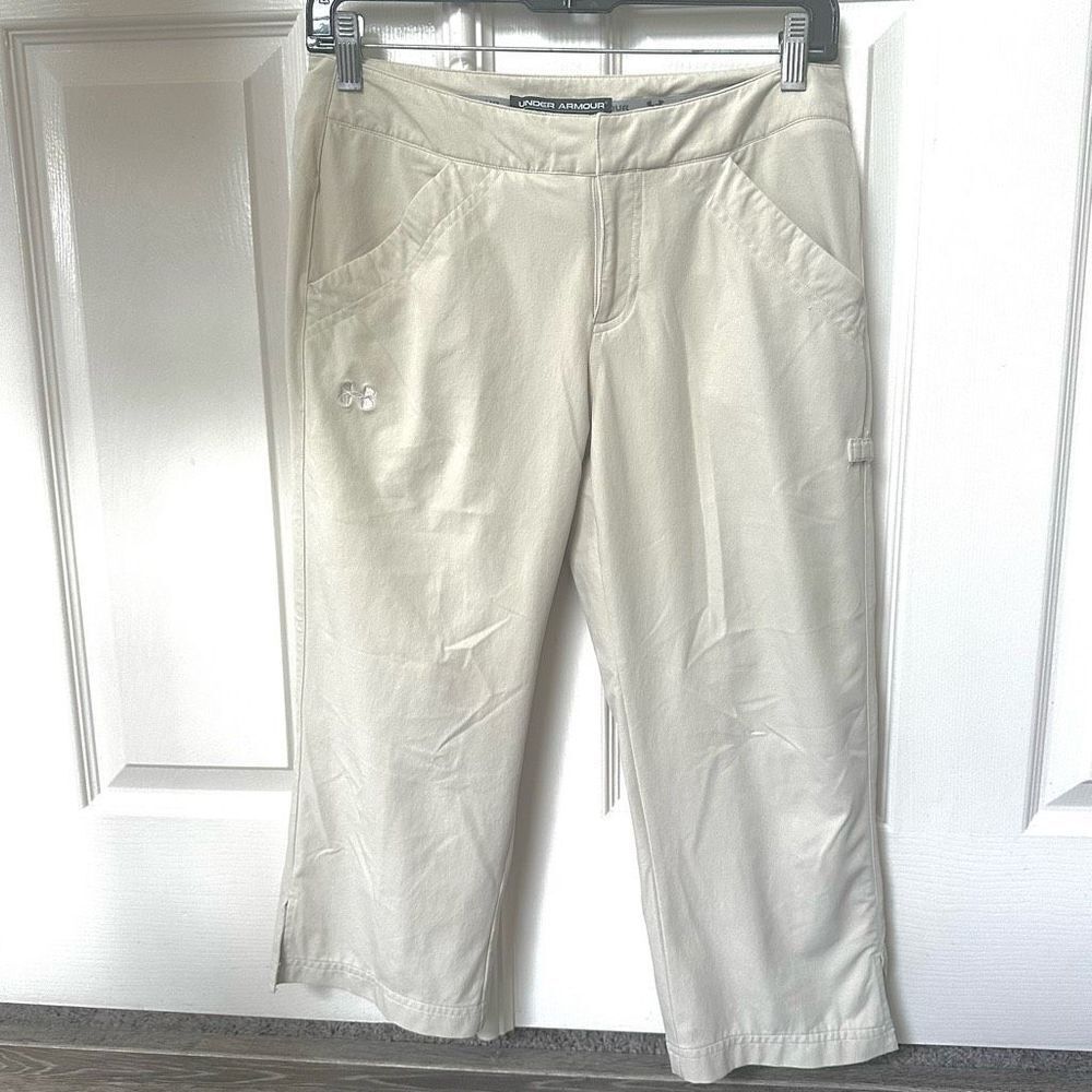 Under Armour khaki performance cropped pants